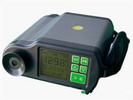 便携式焦炉红外测温XNC-R3D采用防潮密封设计，能适应雨天环境的适用要求