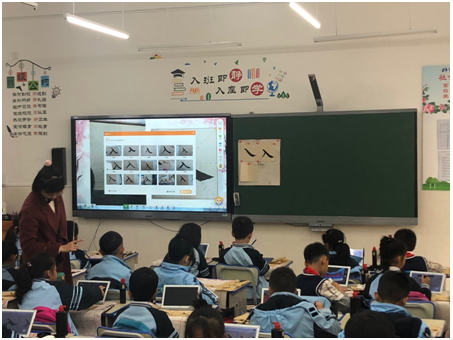 希沃陪你成長｜南寧市陽光新城學校家長開放日體驗智慧課堂