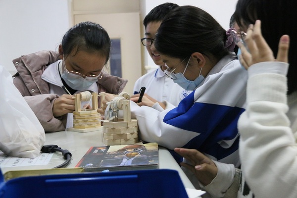 勞動教育 | “雙減”后的北航實驗學校課后一小時：轆轤井