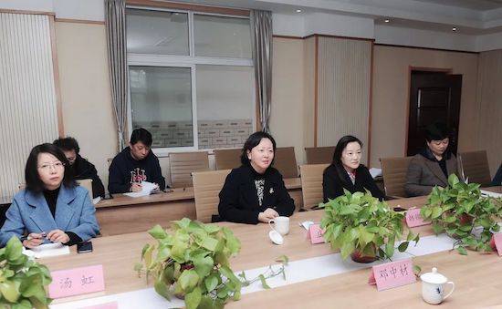 南京市教育技術裝備中心調研秦淮實驗小學STEM項目應用情況