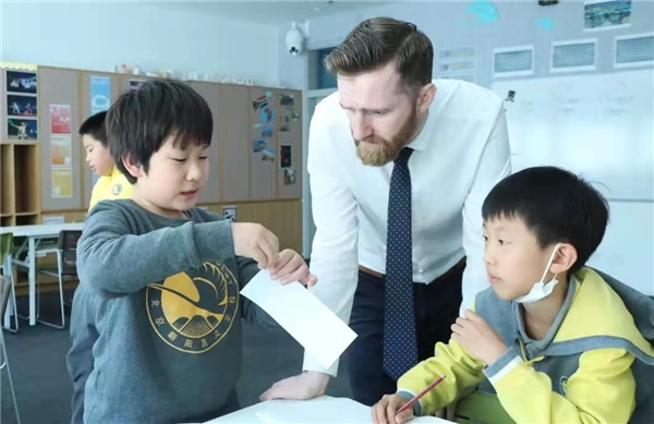 朝陽凱文的教育戲劇—從啞巴英語到自信表達，就是這么簡單!