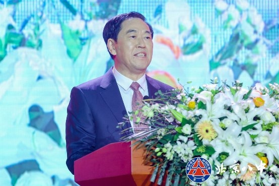 立德百年路 樹人新征程——北京八中建校百年系列活動之發展素質教育研討活動