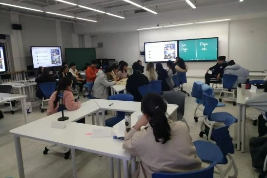 锐捷研讨型智慧教室市场占有率第一！