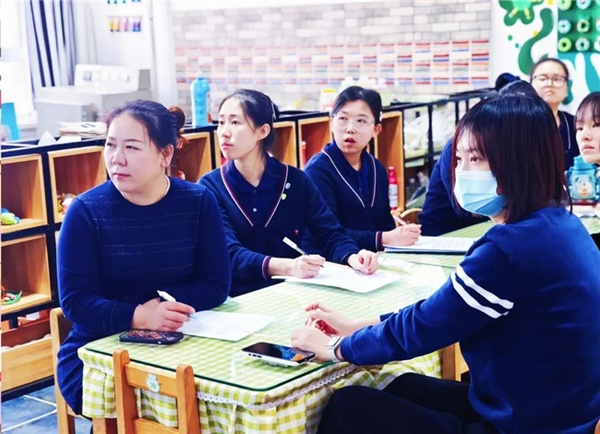 依法守护，安全童行！红黄蓝开展全国安全教育周主题活动