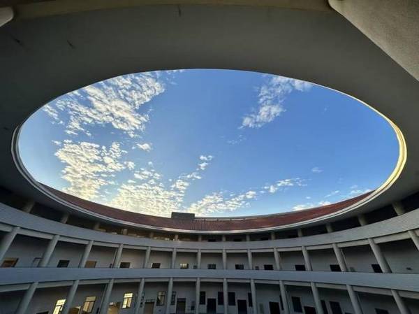 數字化賦能職業教育，廈門市鏵大技術學校開啟教育新征程