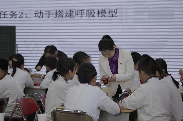 北京市陳經綸中學團結湖分校 舉辦“推進自主學習，培育核心素養”基礎教育教學研討會