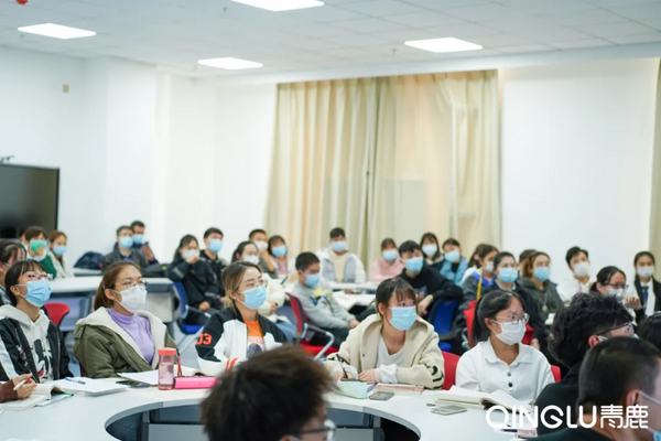 黑科技！新疆医科大的270间智慧教室亮相