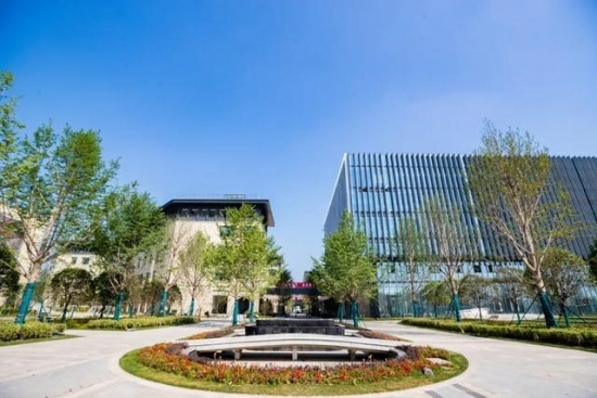 融合創新！云盒子聯合南京一中，打造智慧雙模教學資源分享平臺