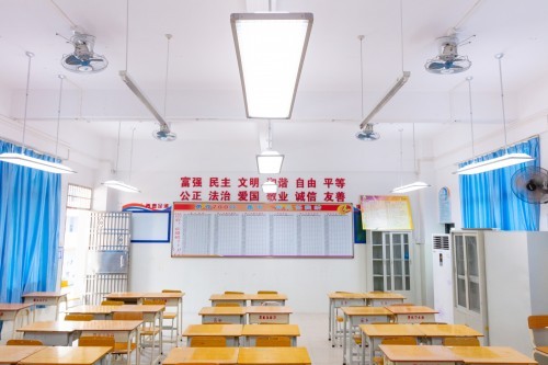 三雄極光助力學校復學 守住教室健康照明這一關