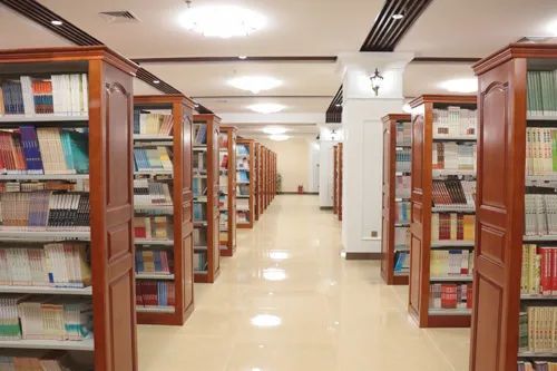 智慧與顏值并存的創新型圖書館——廣東工商職業技術大學圖書館