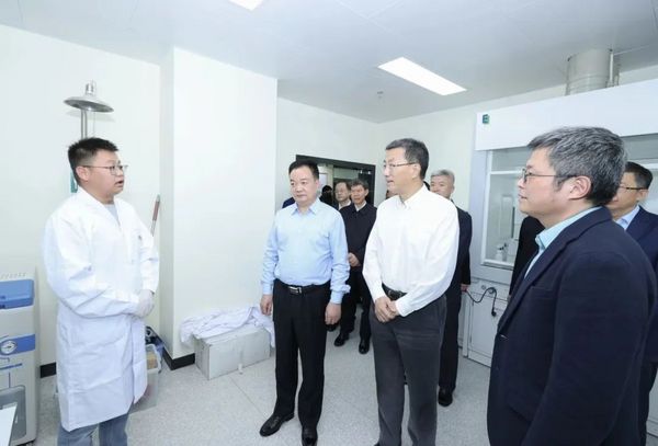 教育部與西藏自治區會商會議、教育援藏工作會議、援藏干部人才座談會在拉薩召開