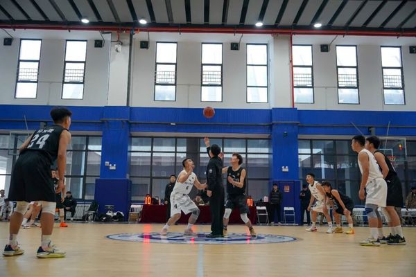 2023年陜西省大學生籃球聯賽暨CUBAL預選賽于火熱開賽