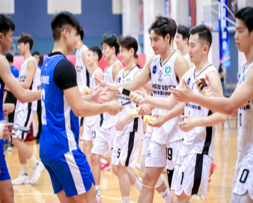 首都经济贸易大学篮球队受邀参加“跃动京台 青出于篮”京台青年篮球友谊赛