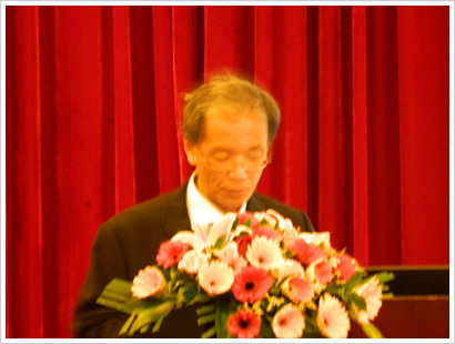 小岛诚司课长在演讲